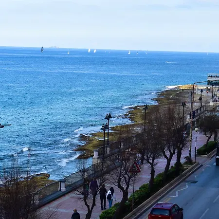 Waterfront At De Redin Court Apartamento *