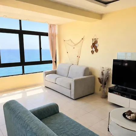 Waterfront At De Redin Court Lejlighed *