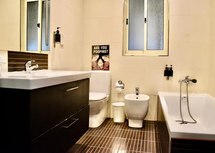 Waterfront At De Redin Court * Sliema