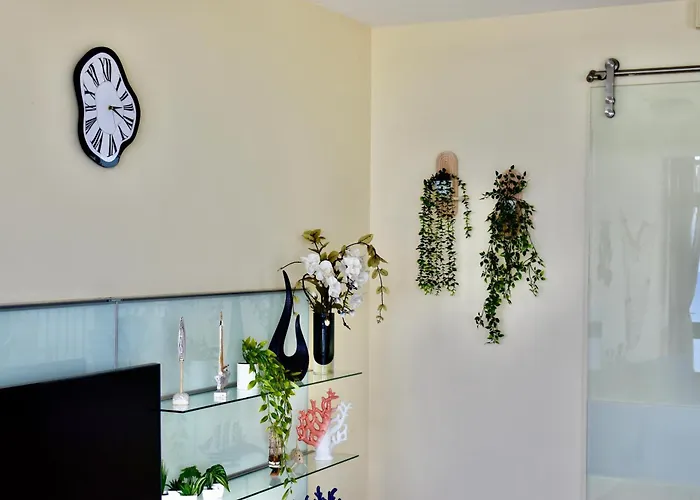 Apartment Waterfront At De Redin Court Sliema