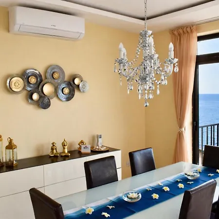 Waterfront At De Redin Court * Sliema